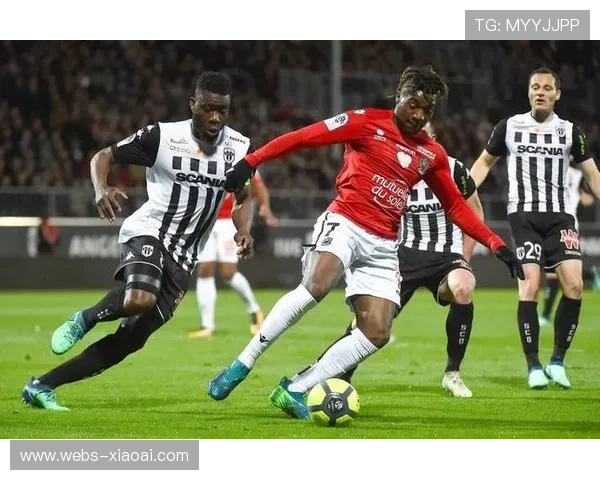 法甲激战正酣 里昂摩纳哥争夺欧战名额